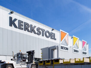 Kerkstoel Outside medium size-1085 kopiëren